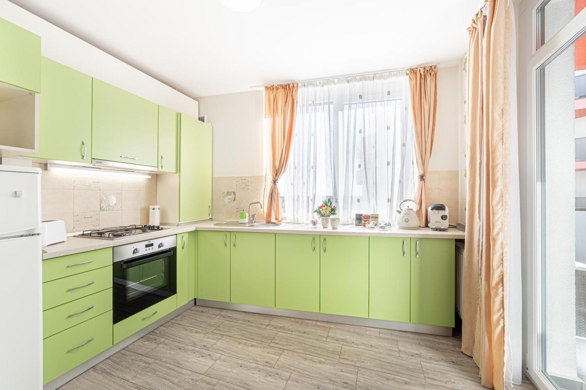 Ari - Ared Luxurious Apartments With Balcony & Free Parking أراد المظهر الخارجي الصورة