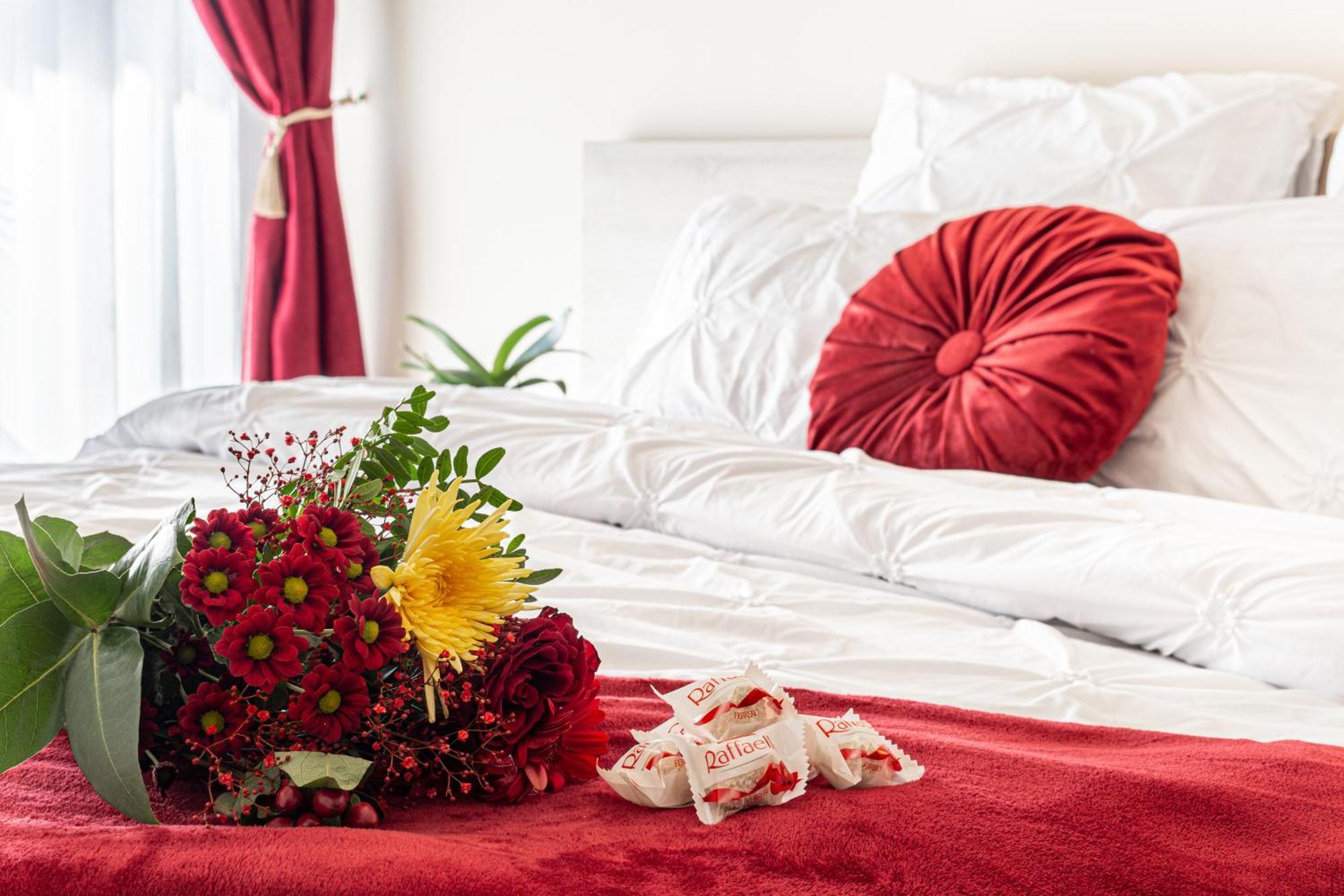 Ari - Ared Luxurious Apartments With Balcony & Free Parking أراد المظهر الخارجي الصورة