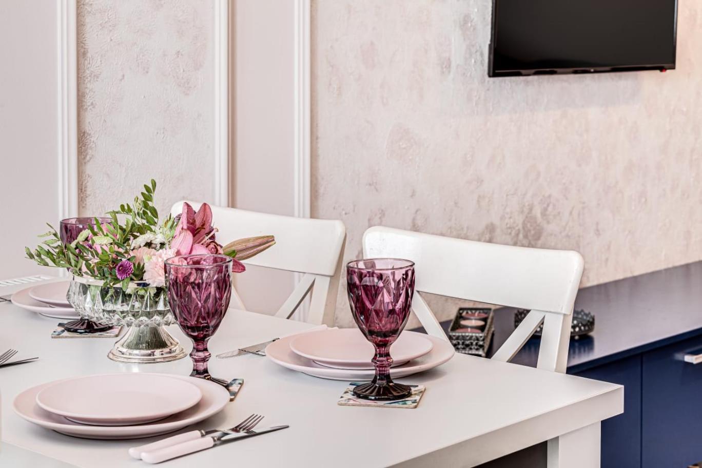 Ari - Ared Luxurious Apartments With Balcony & Free Parking أراد المظهر الخارجي الصورة