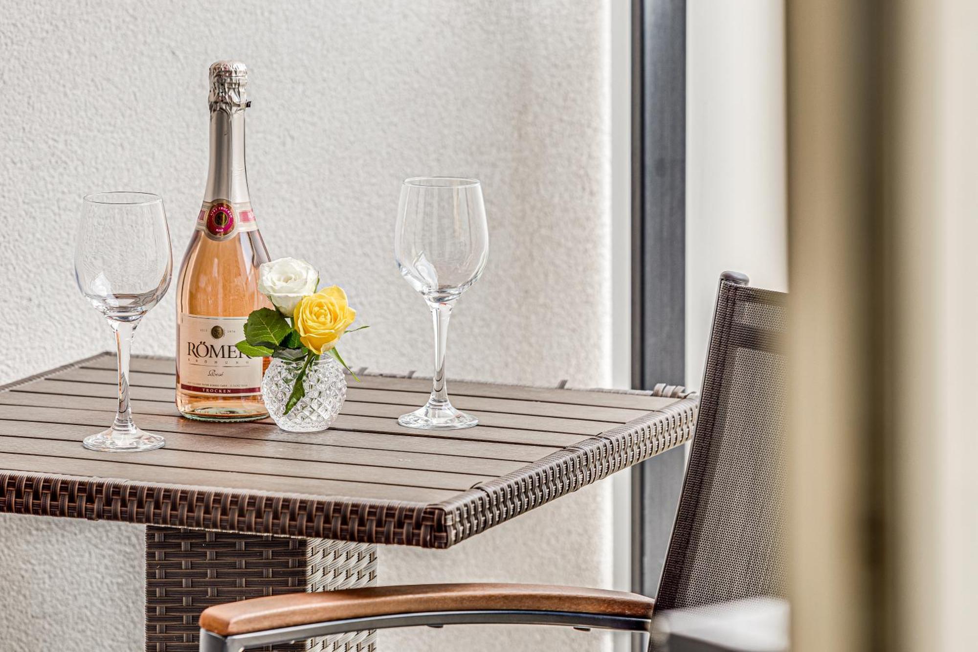 Ari - Ared Luxurious Apartments With Balcony & Free Parking أراد المظهر الخارجي الصورة