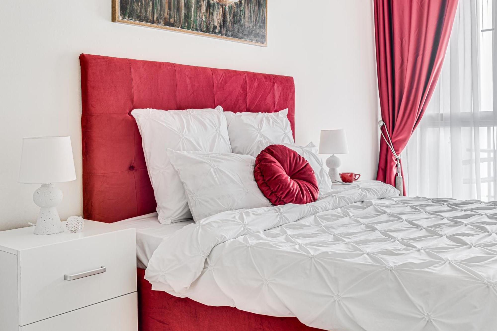 Ari - Ared Luxurious Apartments With Balcony & Free Parking أراد المظهر الخارجي الصورة